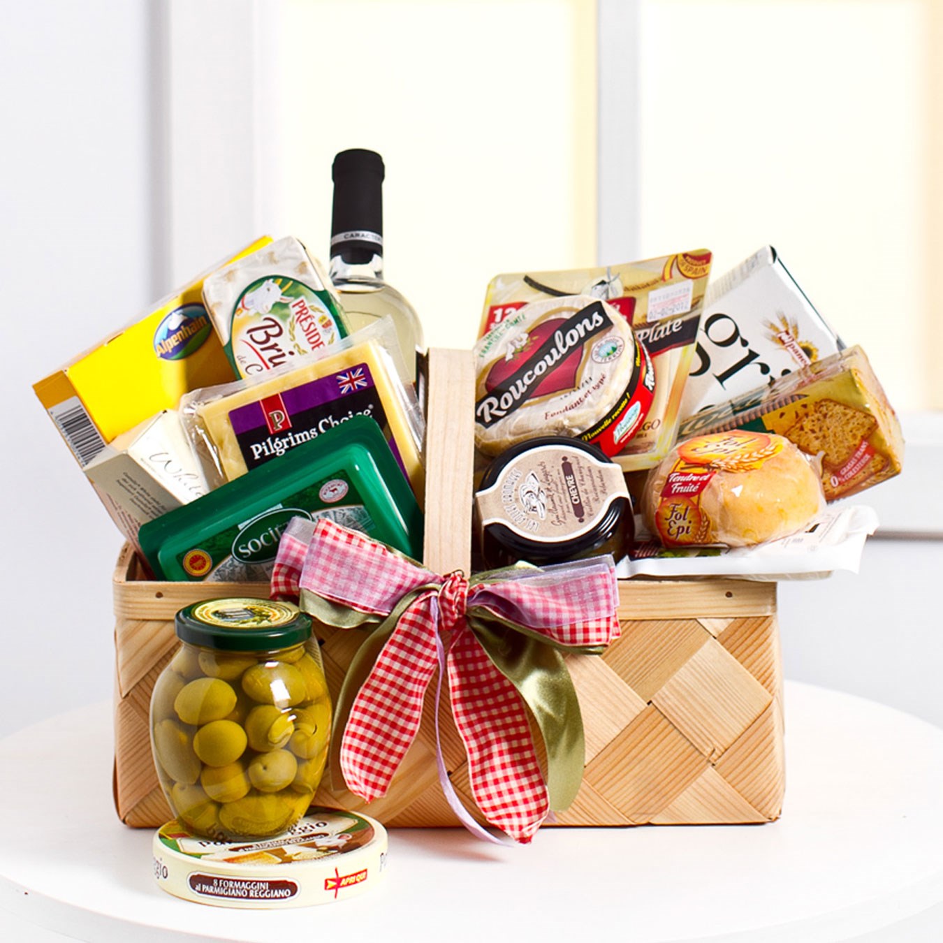 product image for Small Cheese Gourmet Basket
