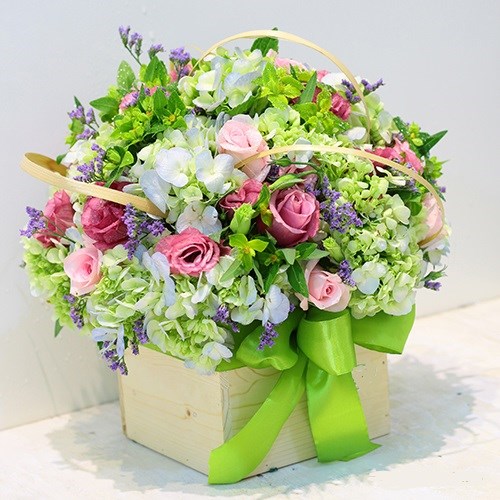 product image for Mixed bouquet in container
