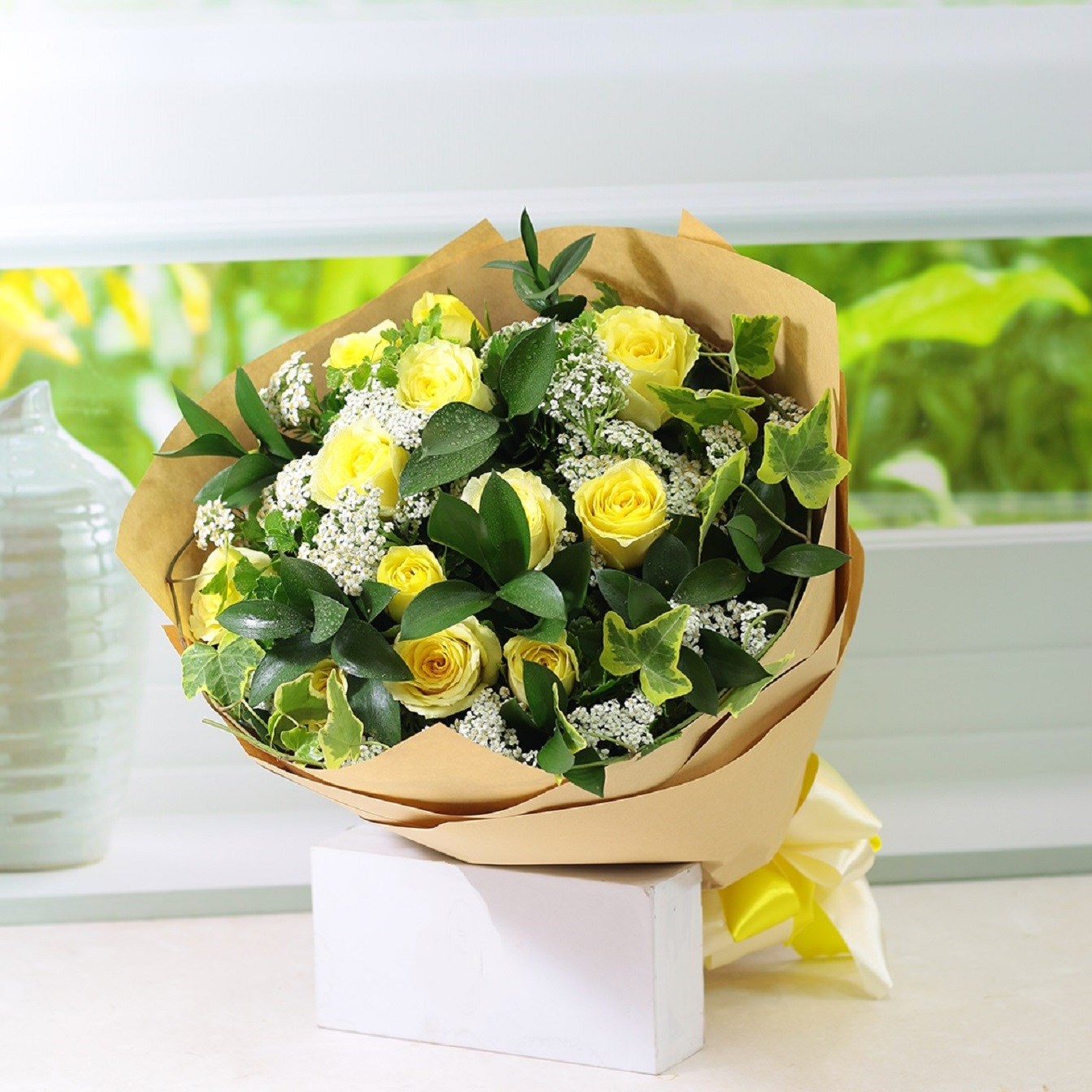 product image for Yellow and white bouquet