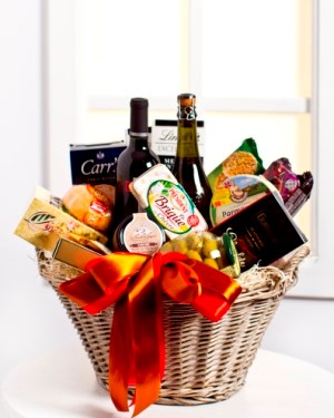 Luxurious Gourmet Gift Basket