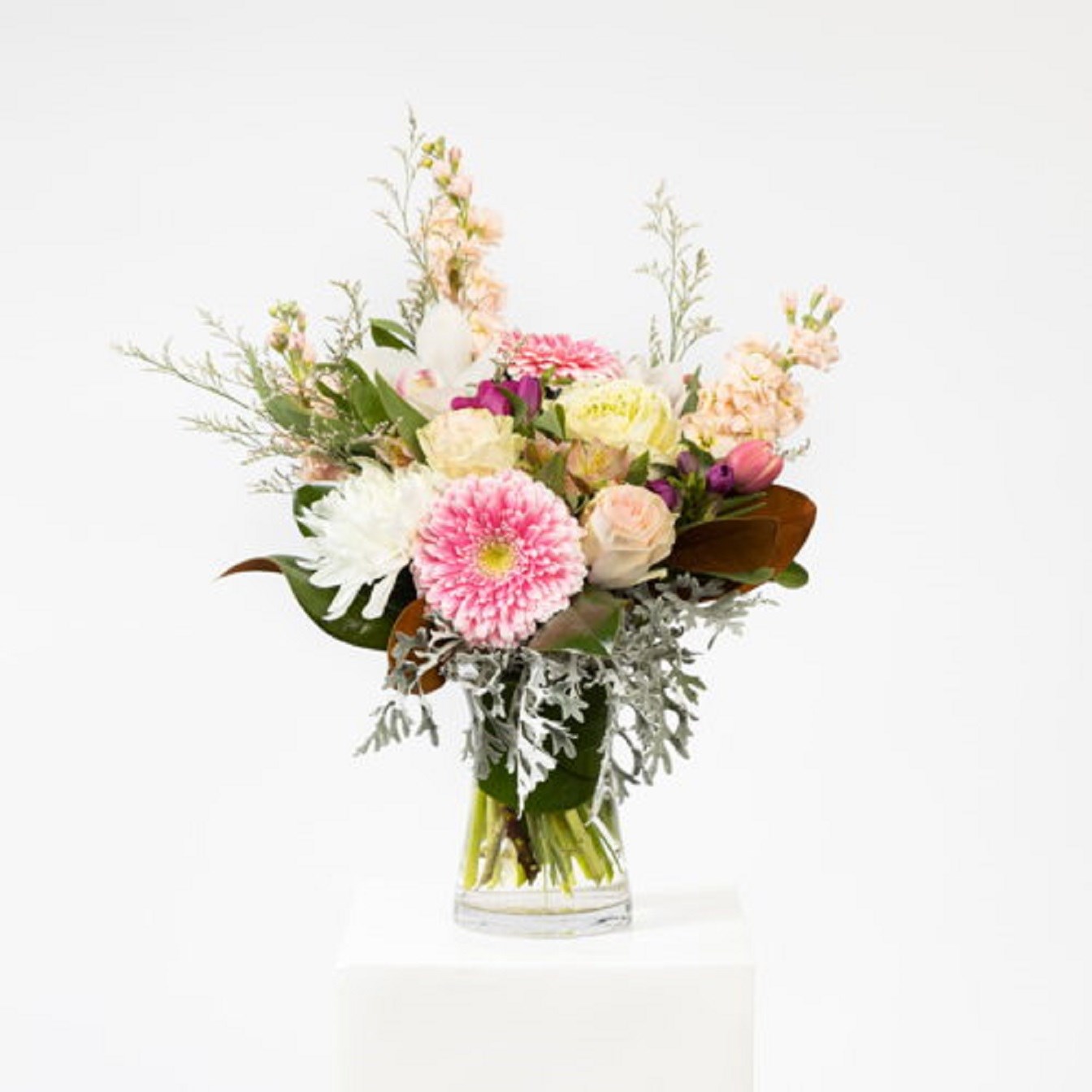 product image for Soft Pink Bouquet In Vase