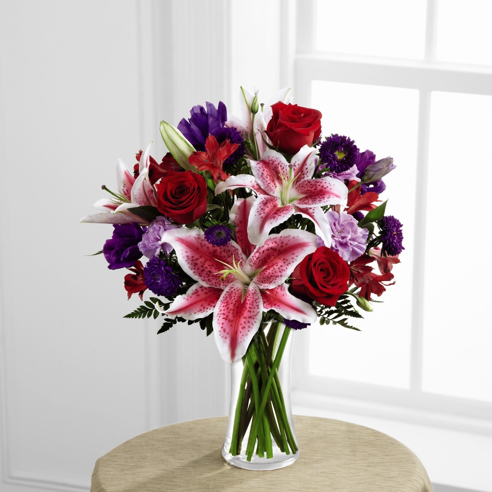 product image for The FTD Stunning Beauty Bouquet