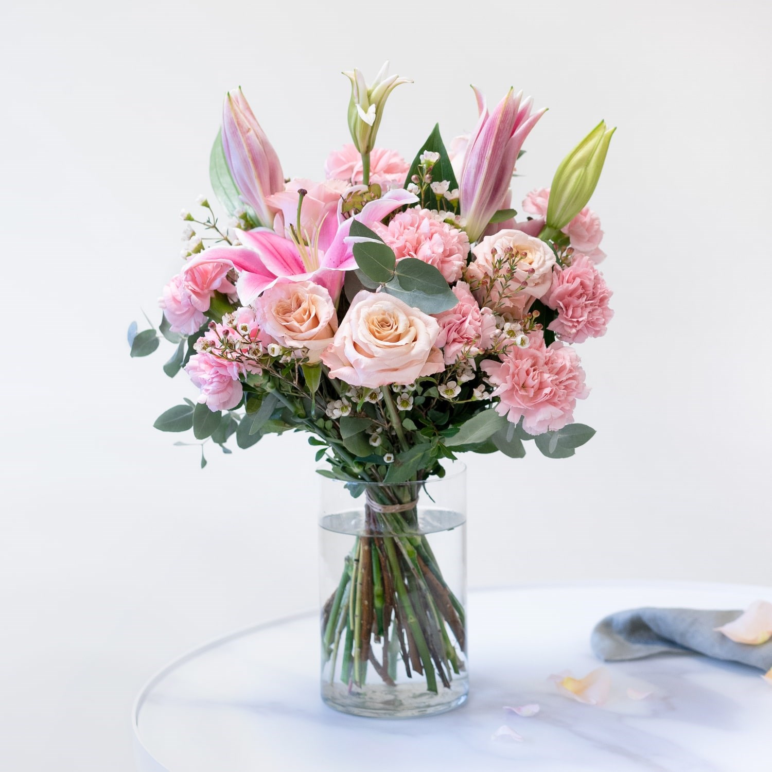 product image for Mixed bouquet with roses and lilies