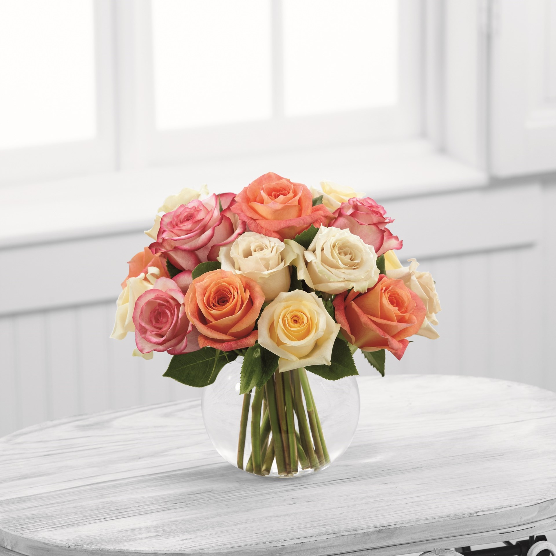The Sundance Rose Bouquet by FTD - VASE INCLUDED