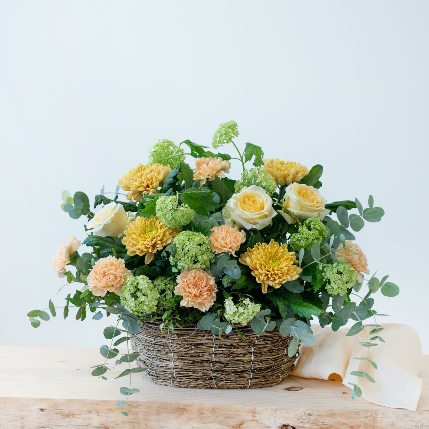 product image for Mixed basket in warm shades and greens