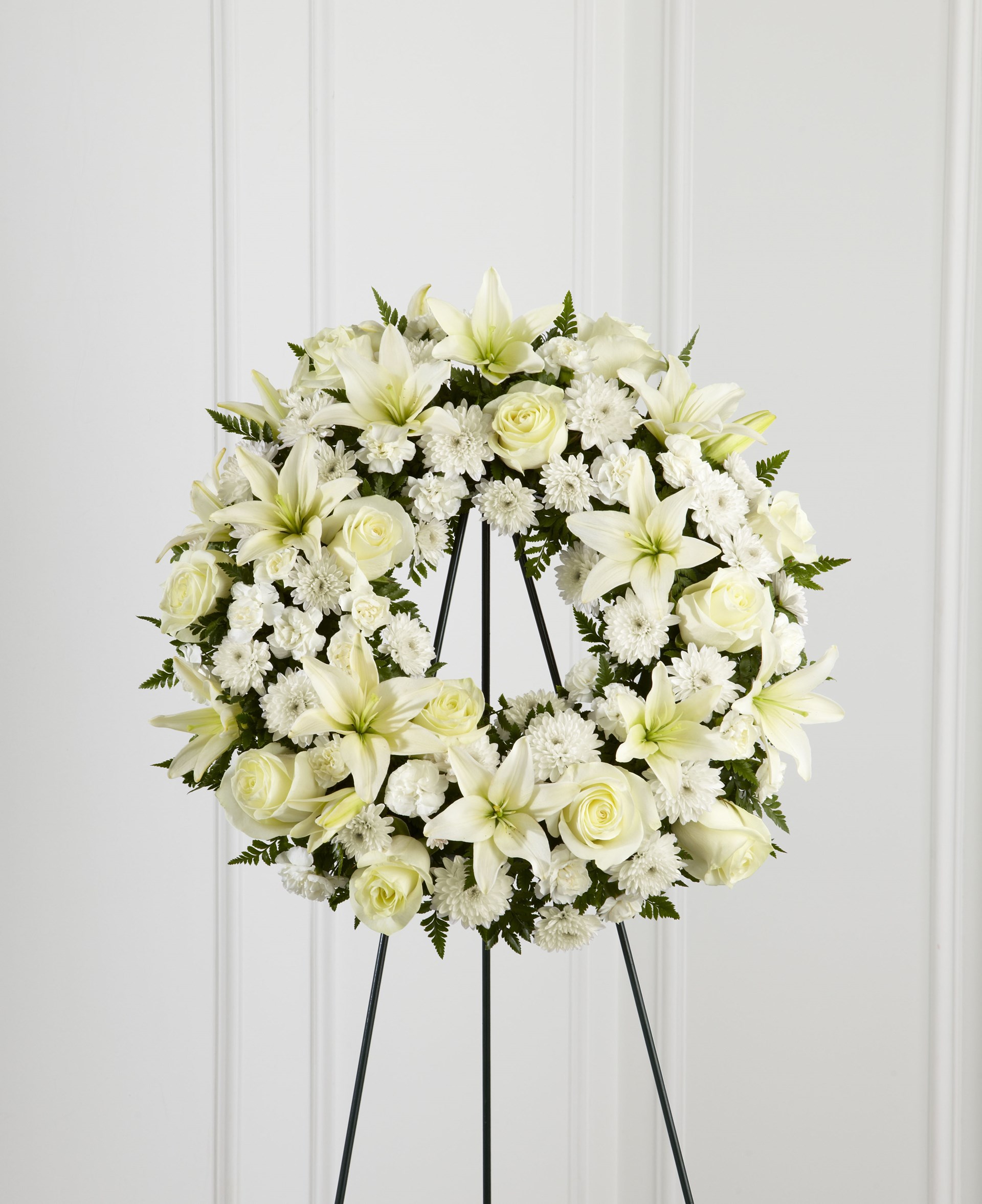 product image for The FTD Treasured Tribute Wreath
