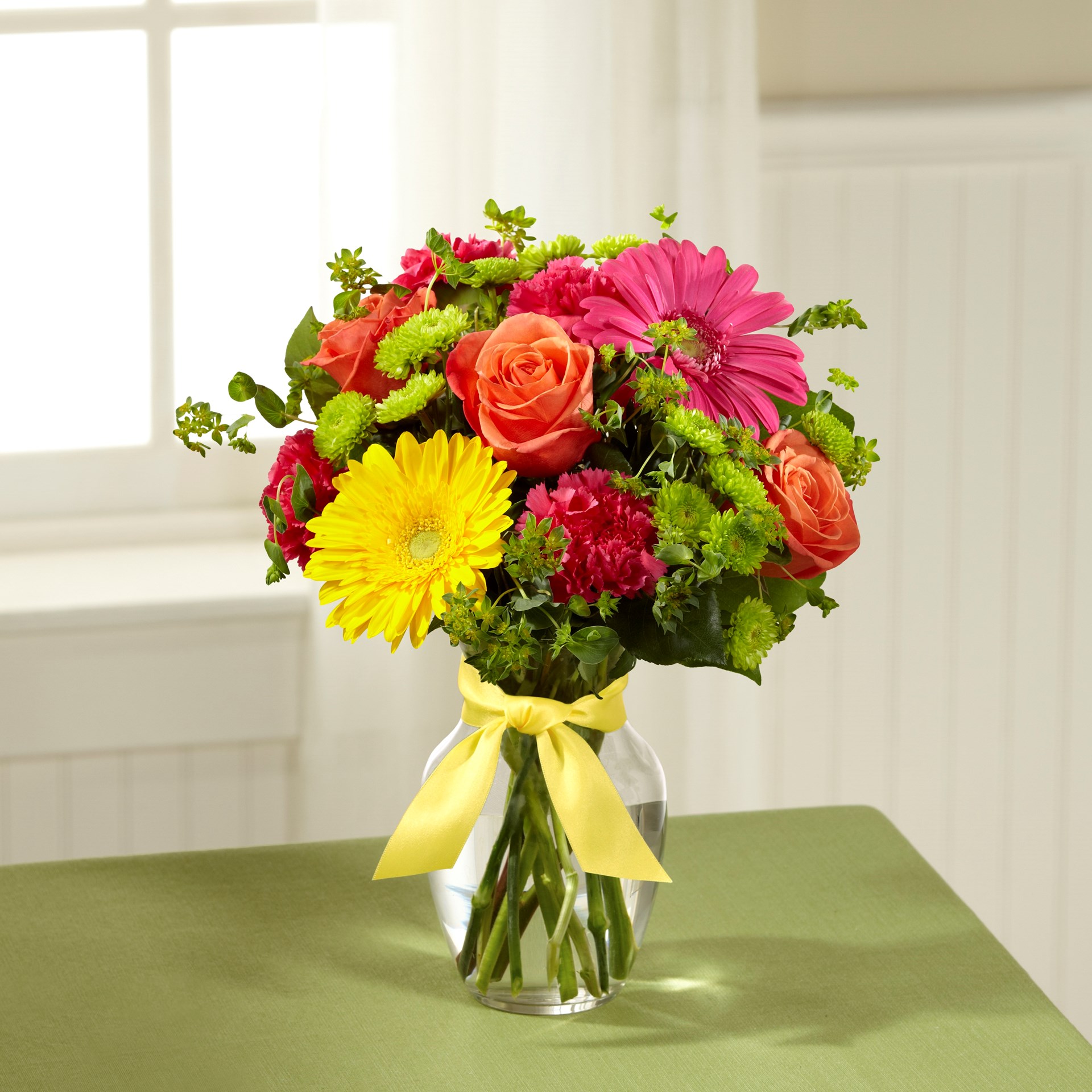 product image for The FTD Bright Days Ahead Bouquet