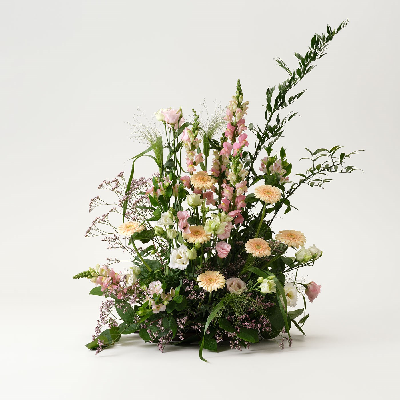 product image for Funeral arrangement in pink
