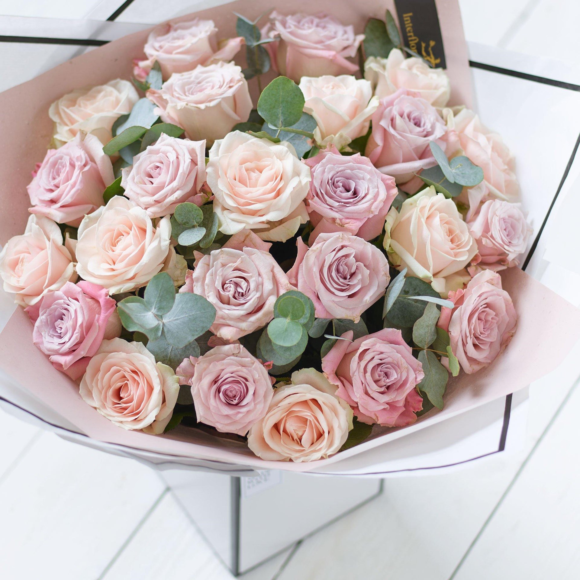 product image for Beautifully Simple Luxury Pink Rose Bouquet.