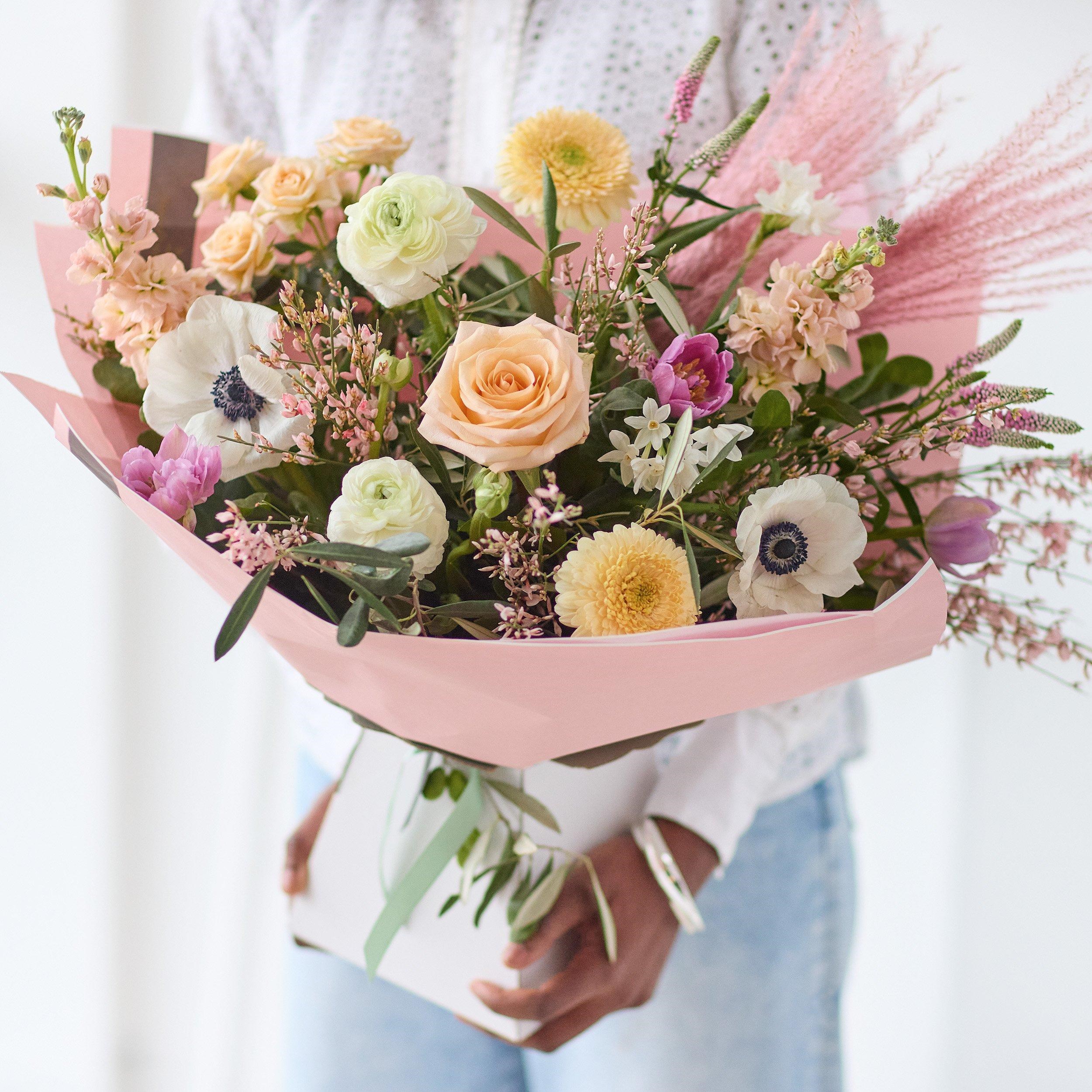 Ultimate Trending Spring Bouquet