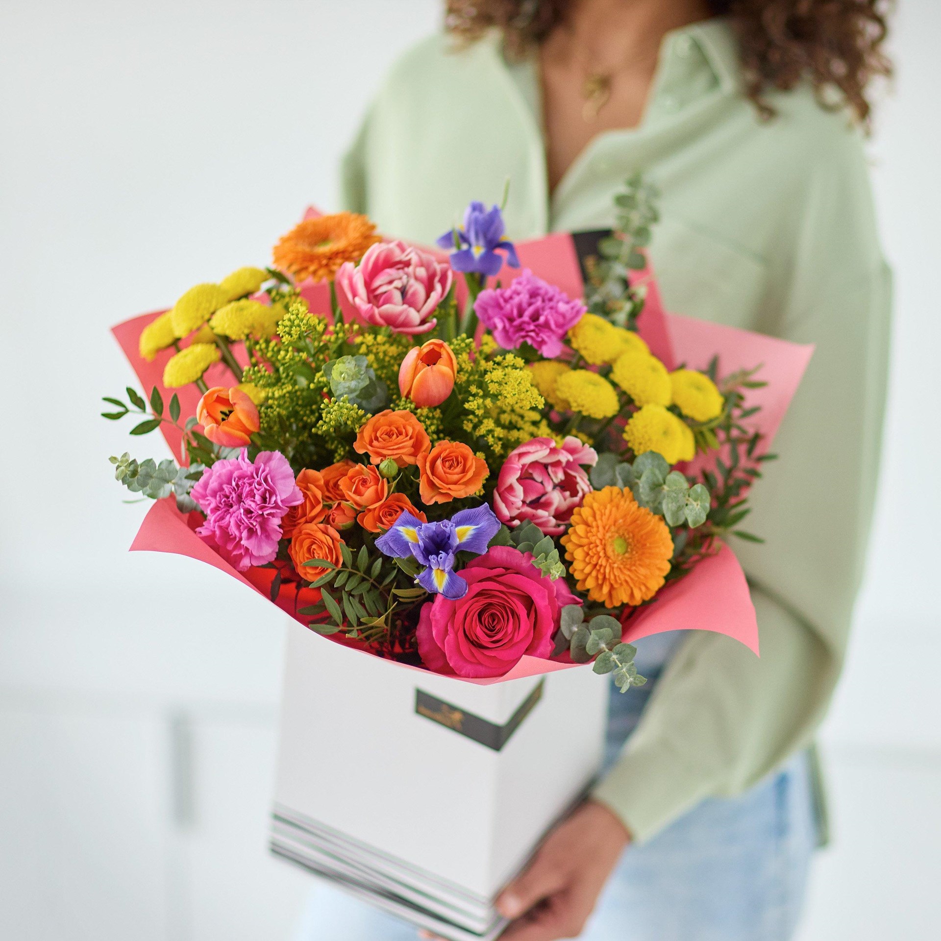 product image for Lovely Classic Spring Bouquet Without Lilies