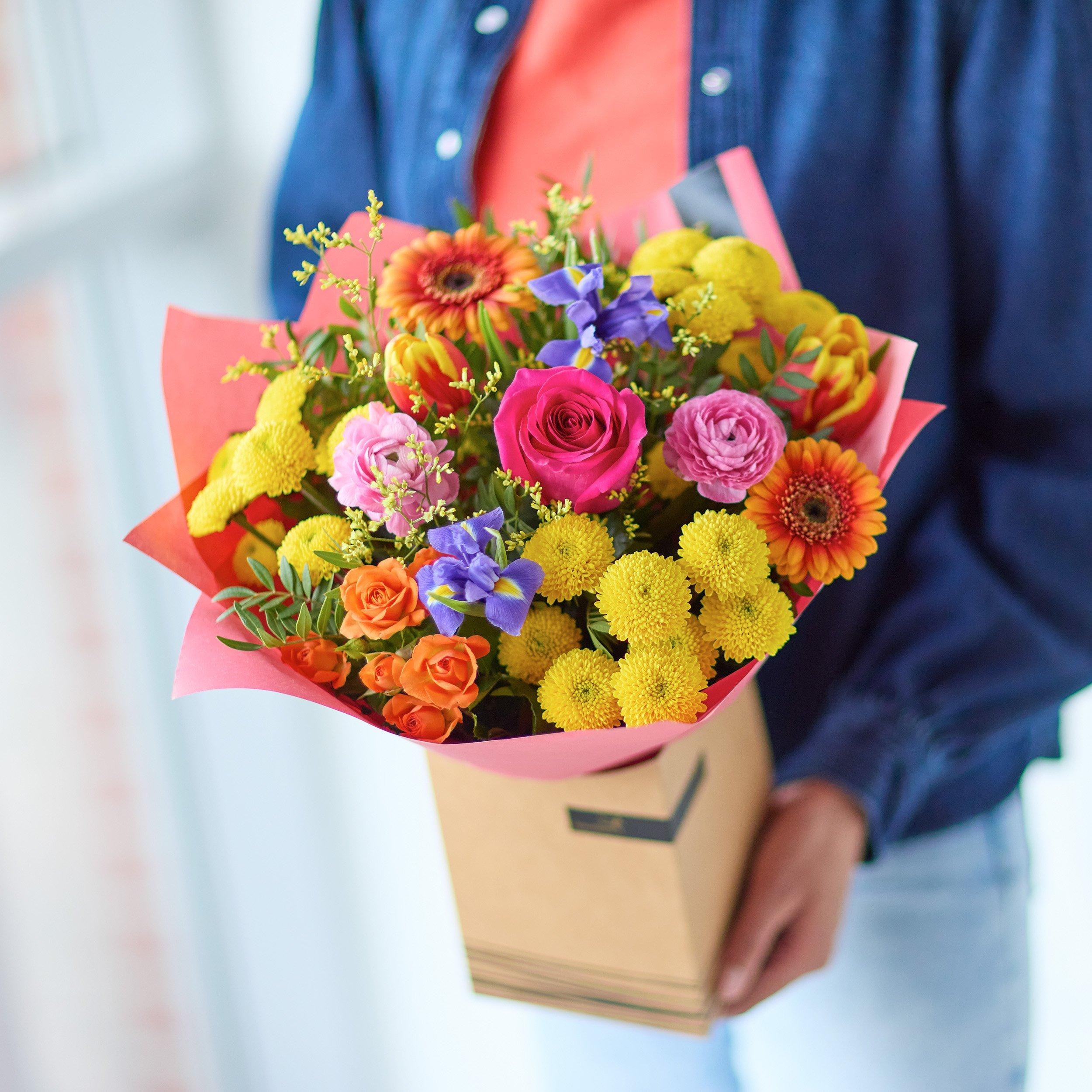 Beautiful Classic Spring Gift Box.