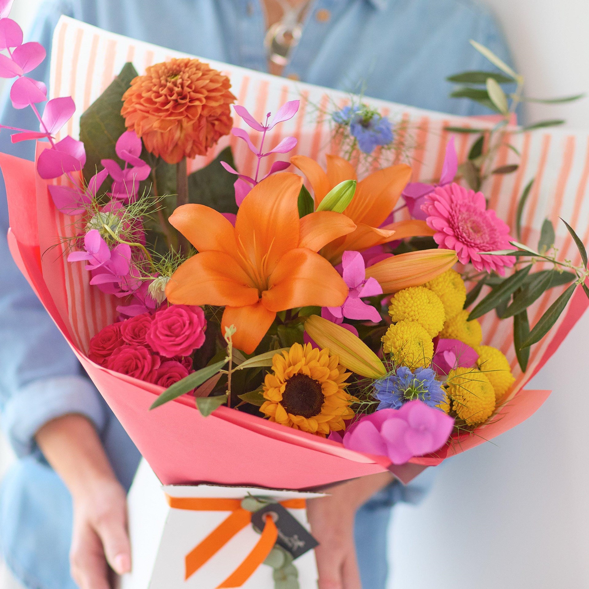 product image for Glowing Colour Trending Bouquet.