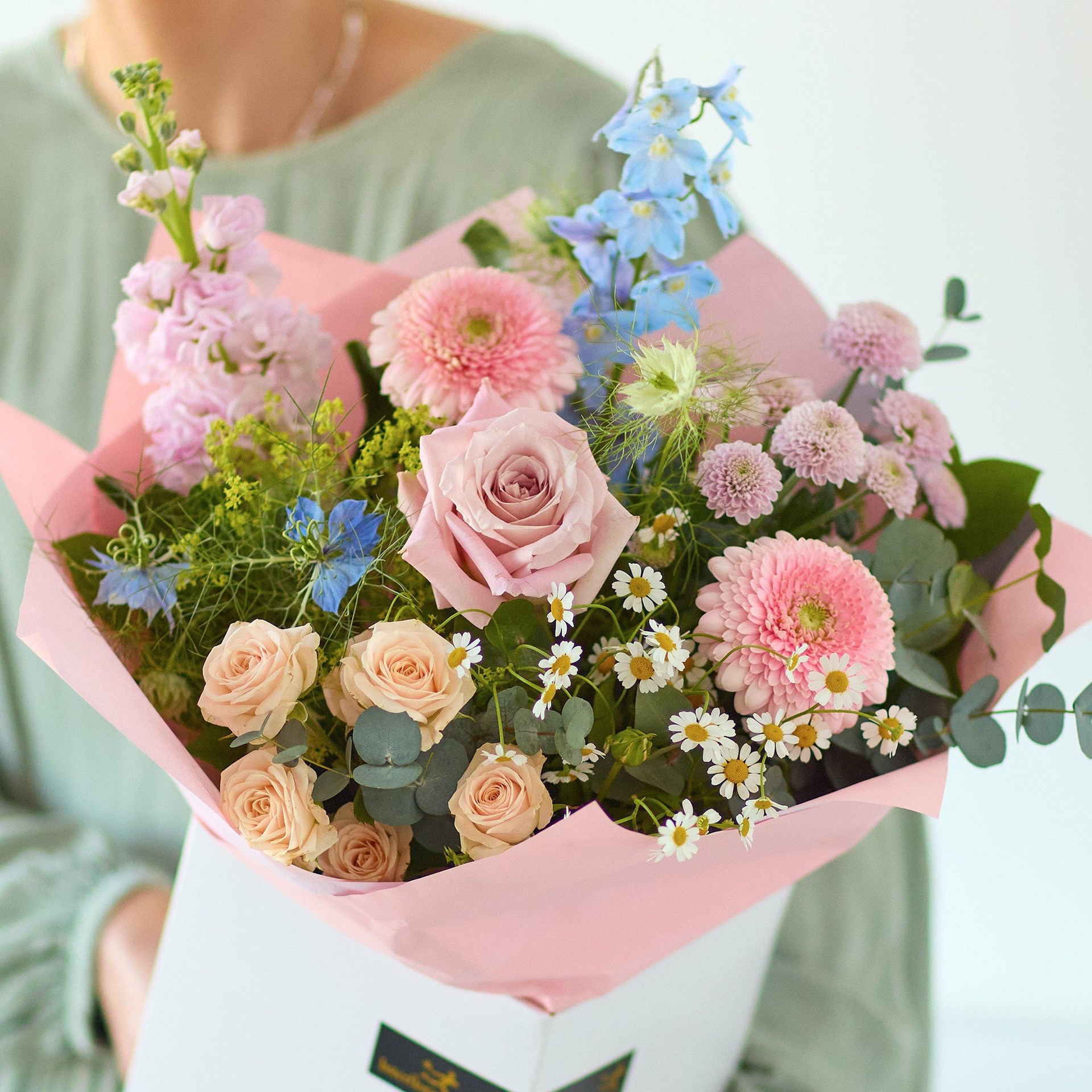 product image for Dreaming Dusk Bouquet