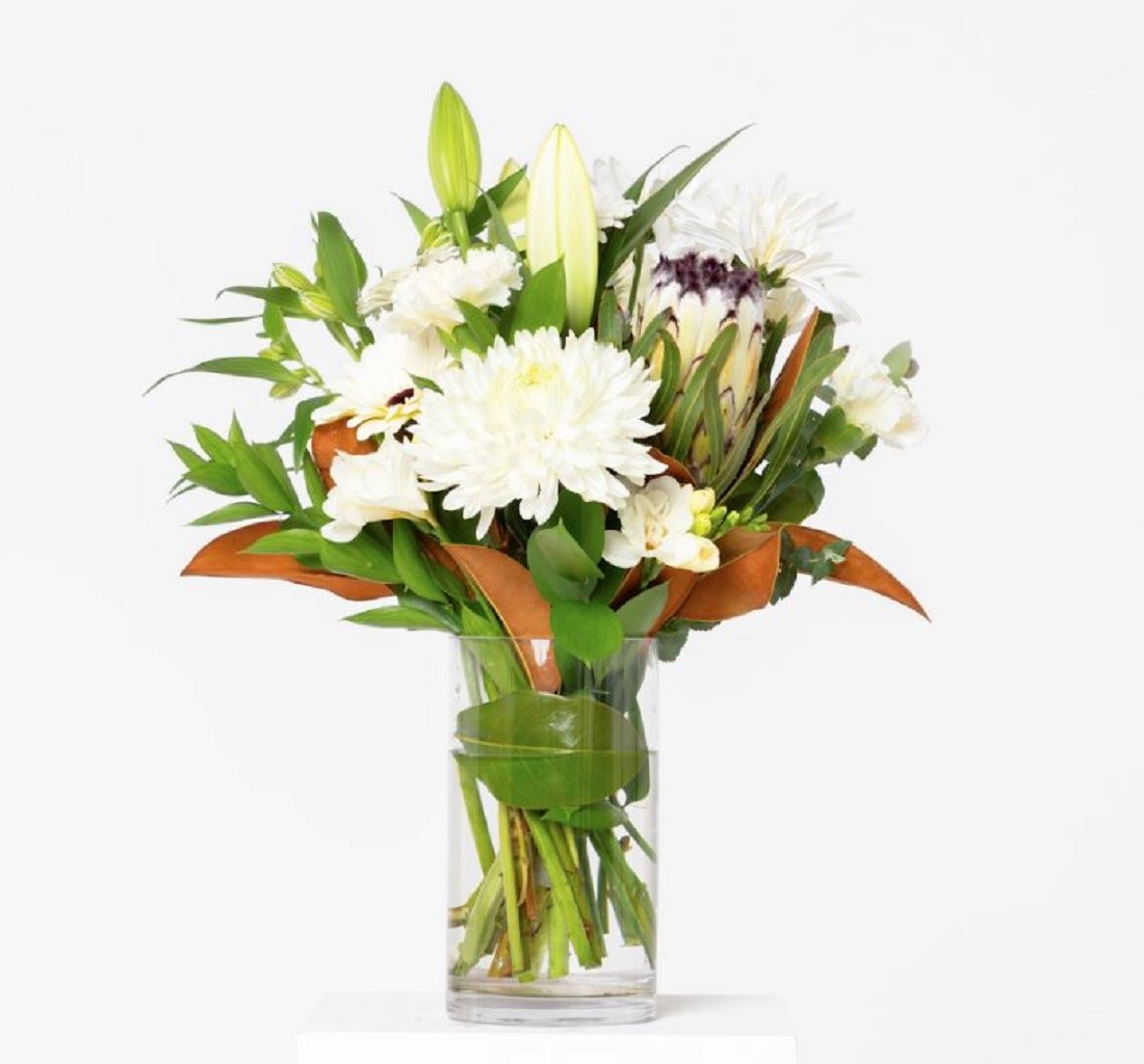 Seasonal Neutral Bouquet In Vase