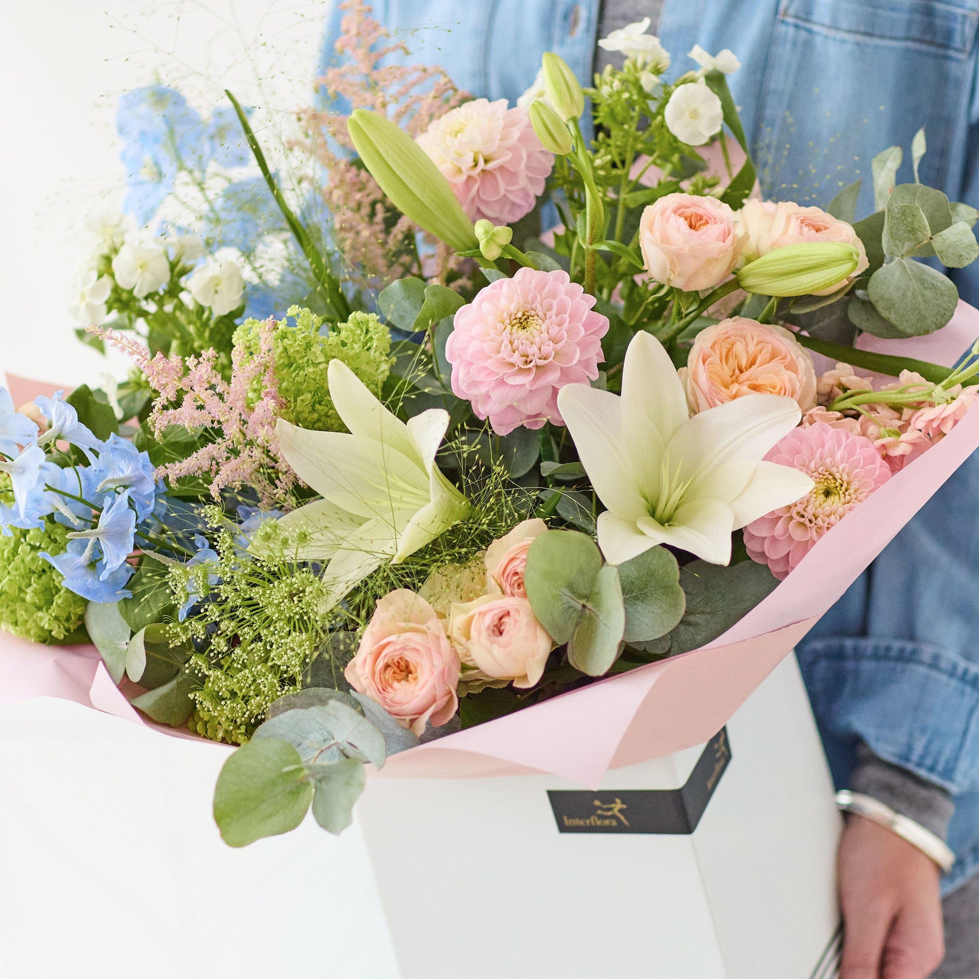 product image for Sumptuous Pastel Bouquet.