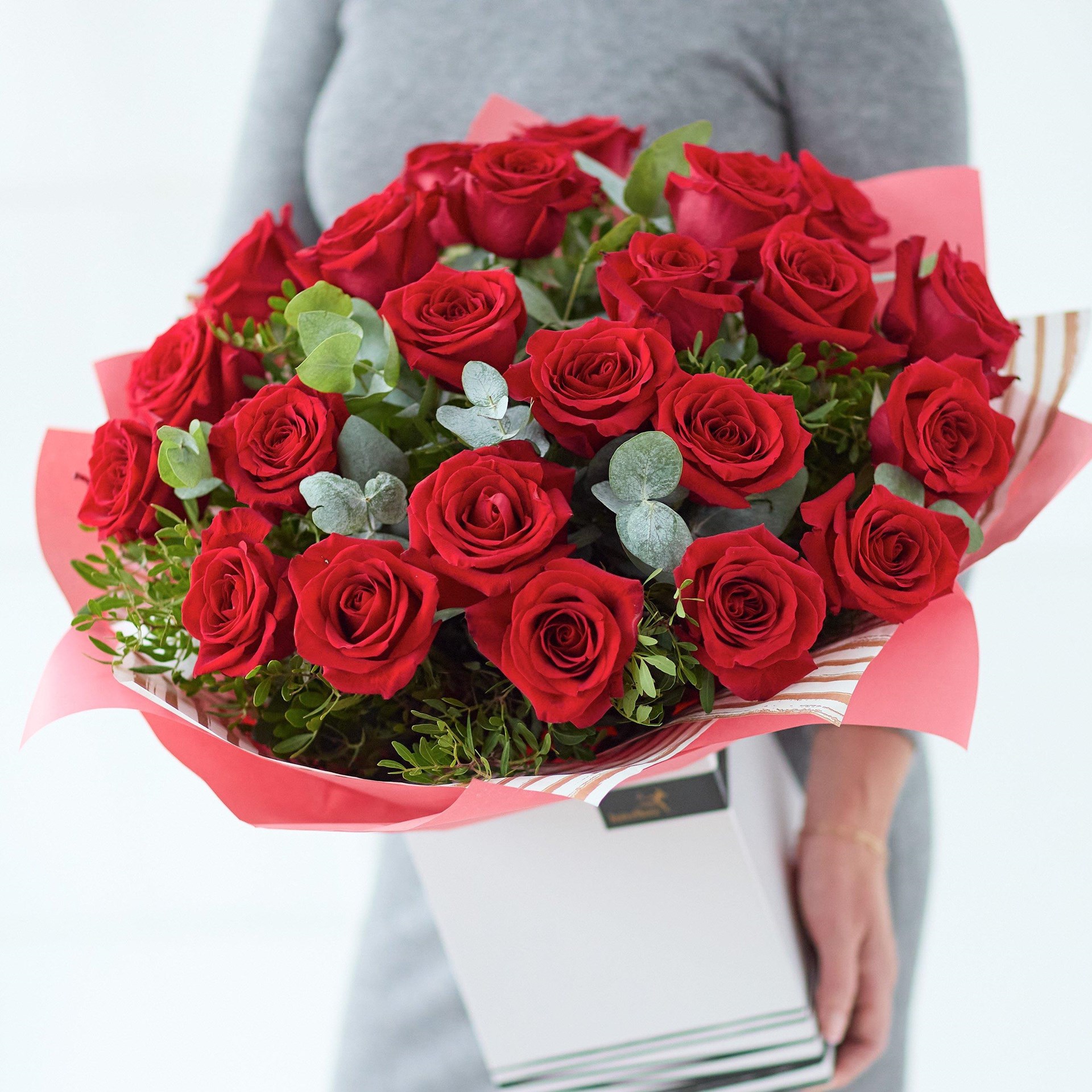 product image for Valentine's Day Luxury 24 Red Roses
