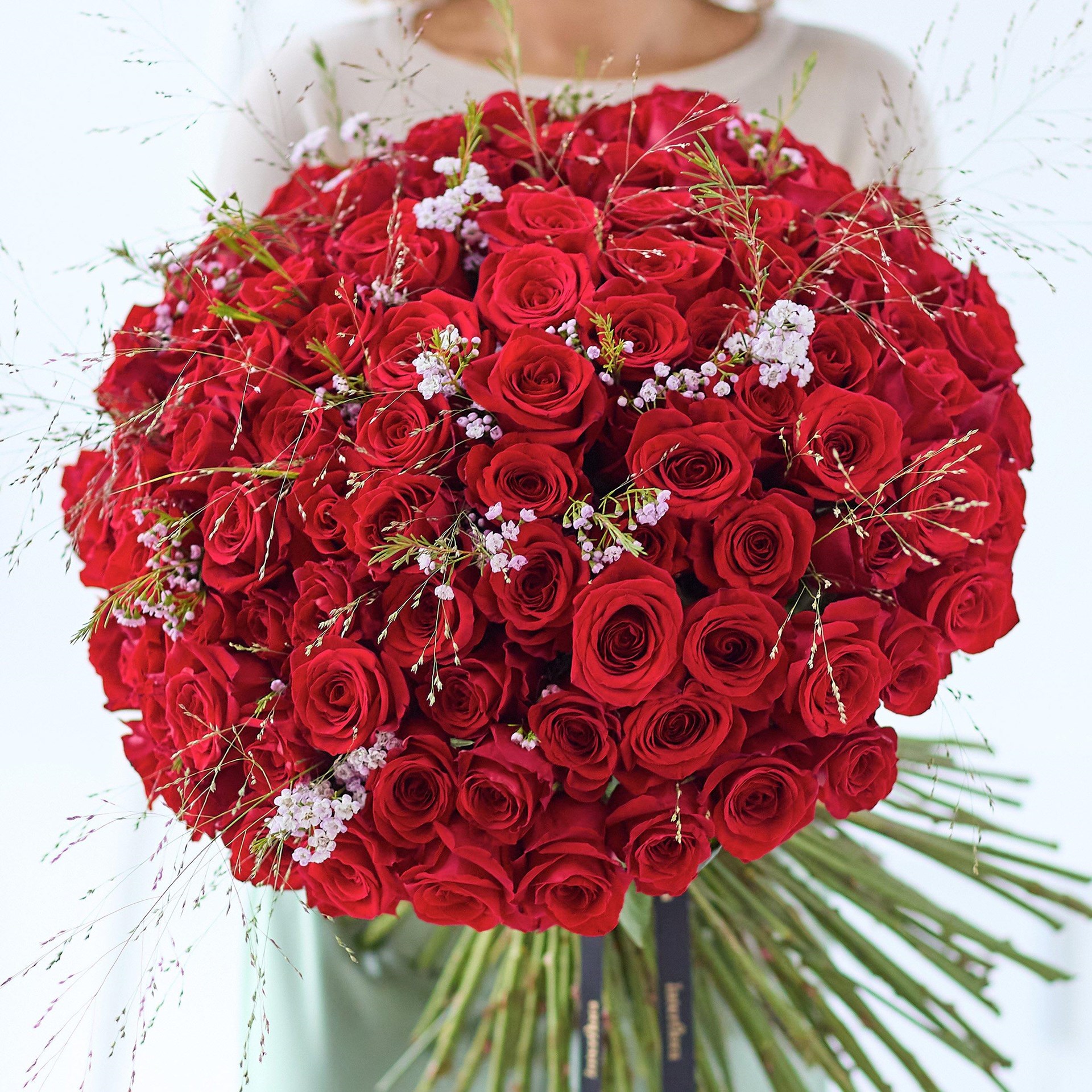 product image for Valentine's Day Luxury 100 Red Roses