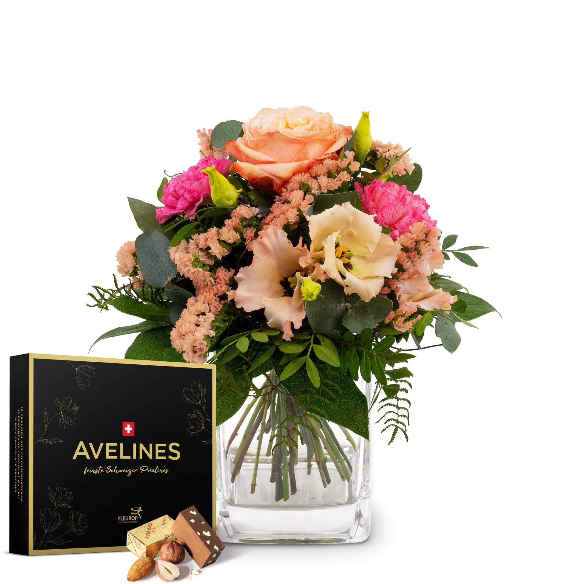 Flower bouquet Lovely with Avelines pralines from Maestrani