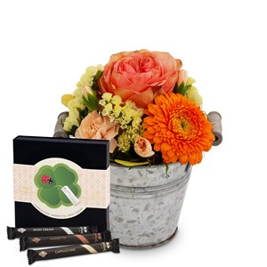 Flower arrangement 'Good Feeling' with Gottlieber Hueppen 'G