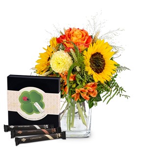 Flower bouquet 'Smiley' with Gottlieber Hueppen 'Good Luck'