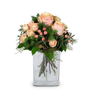 Flower bouquet 'Tender Winter Roses'